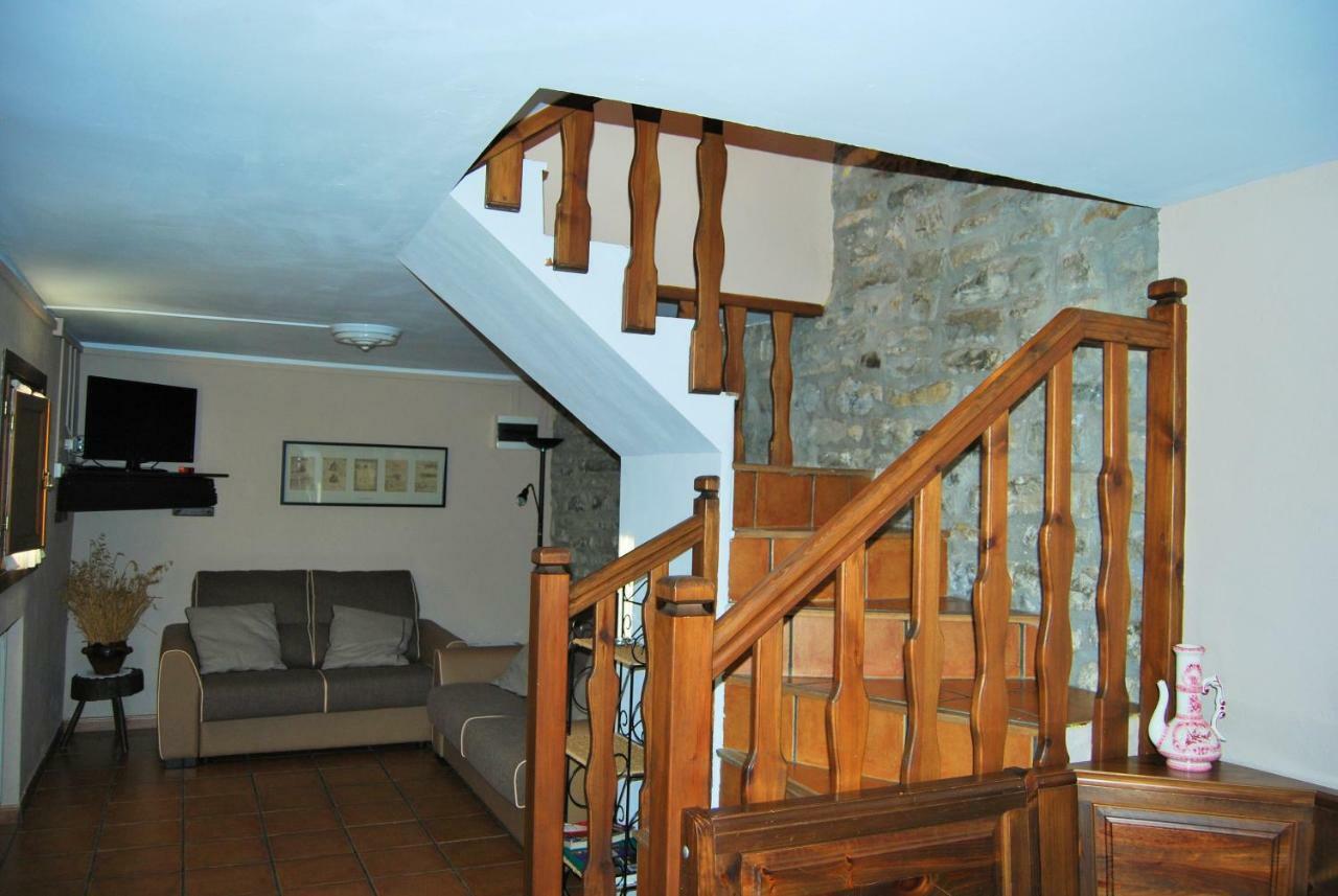 Vila Casa Azon Oliván Exteriér fotografie